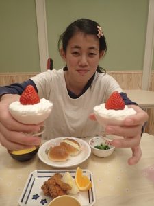 クリスマス食に笑顔